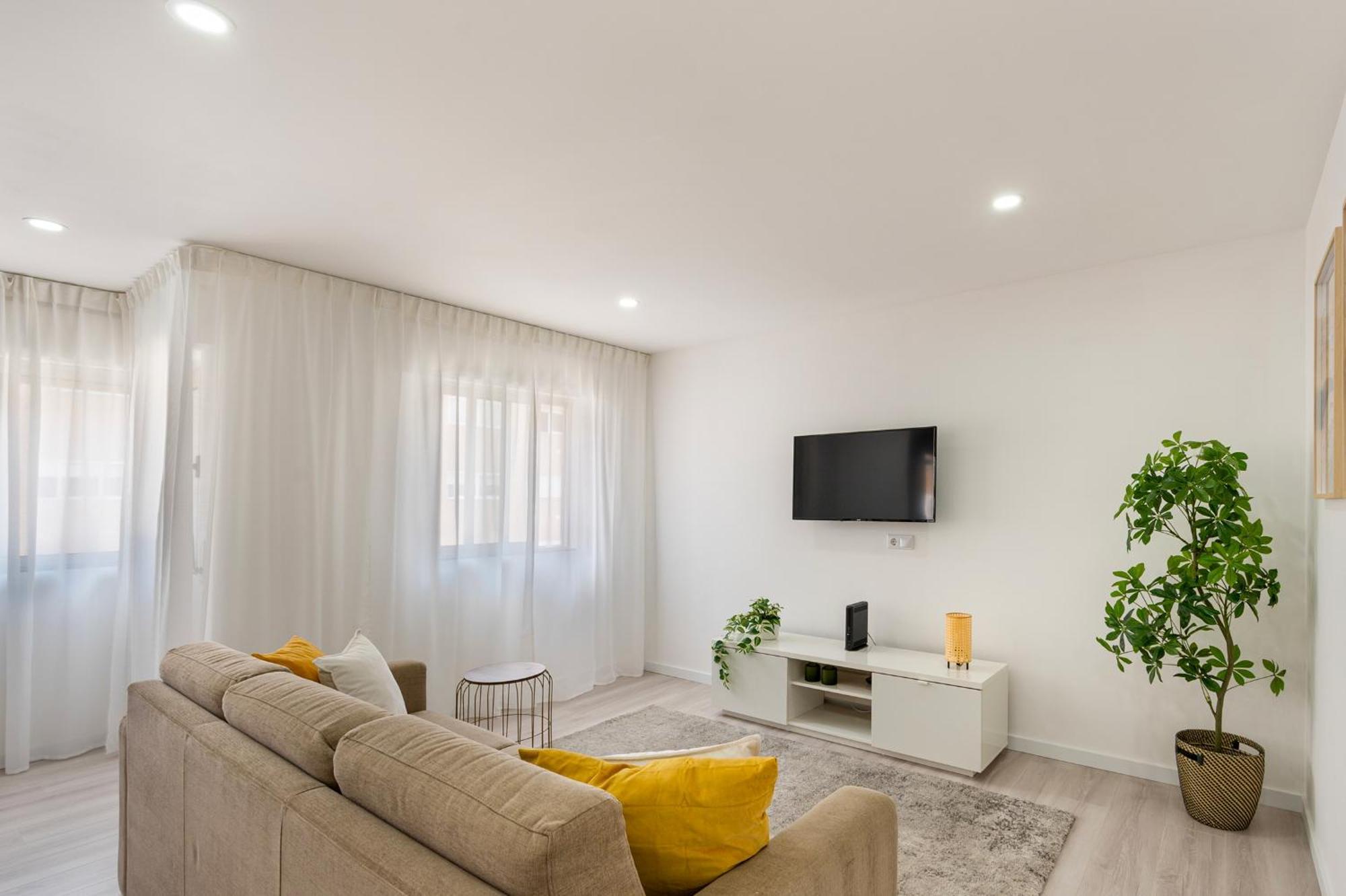 Duke's - Center Apartment